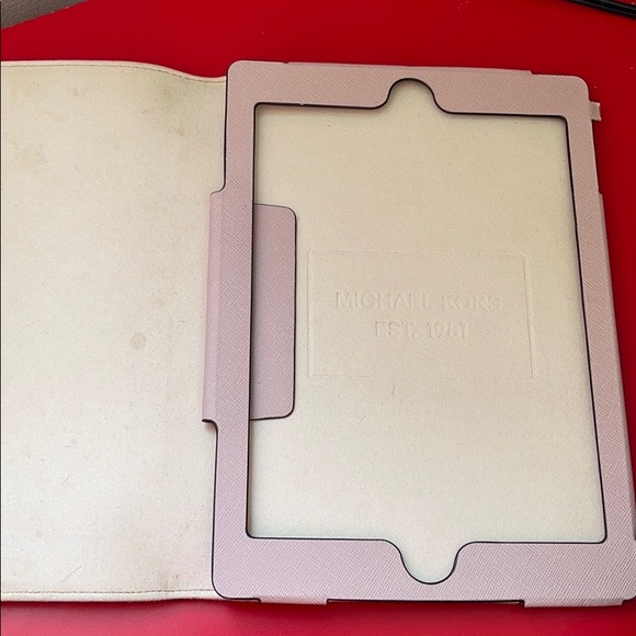 Micheal Kora iPad Air case - Picture 6 of 12